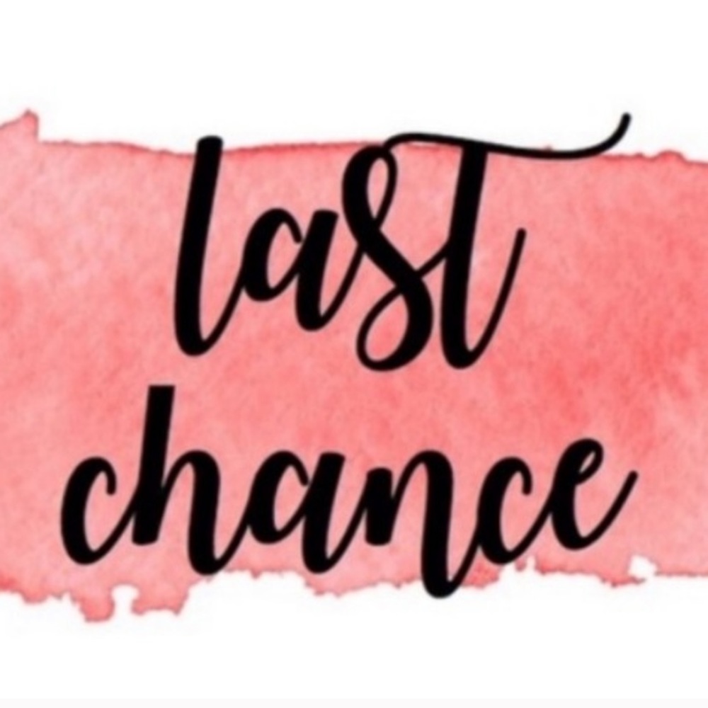 Closet closing soon!!!!!